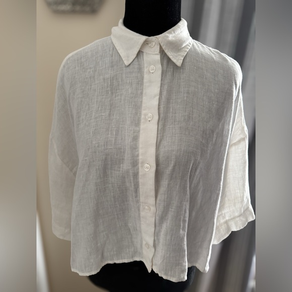 Linen/Lin Cropped Button Down Top - Small - Picture 2 of 6